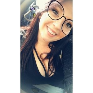 Meet your Posher, Jaclyn